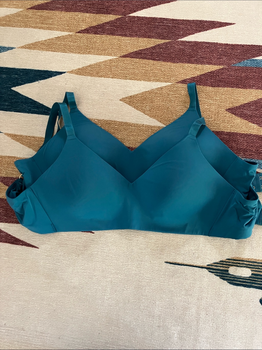 Two Thirdlove 24/7 Classic Wireless Bra Md+ (Like New)